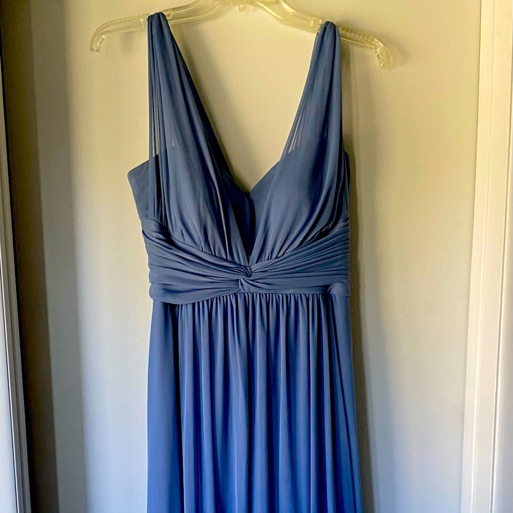 Bridesmaid dress only worn once. Smoke free and pet free home